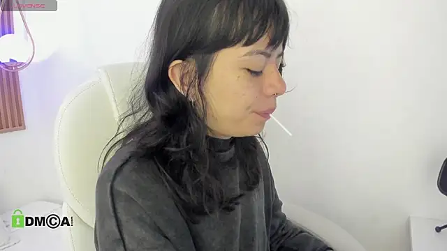 ghostmila online show from May 25, 2026, 1:28 pm