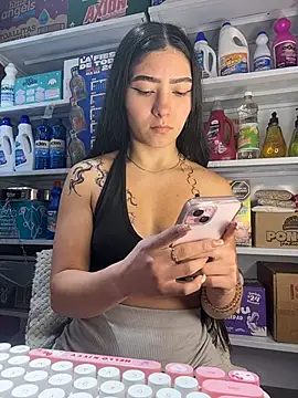 Snapshot of AMBERBUNNY_ chatting on July 27, 2026, 2:13 pm AMBERBUNNY online show from July 27, 2026, 2:13 pm