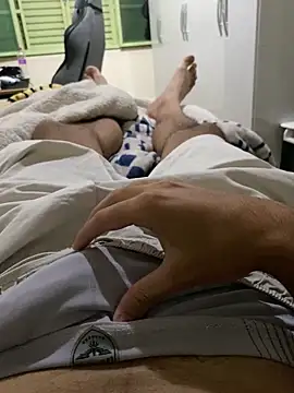 Snapshot of pereiraxzd chatting on April 11, 2026, 11:09 pm pereiraxzd online show from April 11, 2026, 11:09 pm