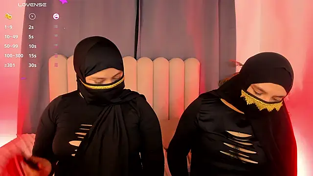 Snapshot of aziza_dalila02 chatting on April 11, 2026, 7:45 am aziza dalila02 online show from April 11, 2026, 7:45 am