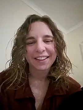 jade Montoe online show from May 11, 2026, 7:55 pm