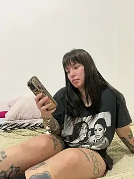 Snapshot of cherryxxox chatting on May 12, 2026, 12:19 am cherryxxox online show from May 12, 2026, 12:19 am