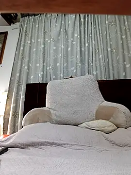 edulovee online show from April 18, 2026, 6:17 am