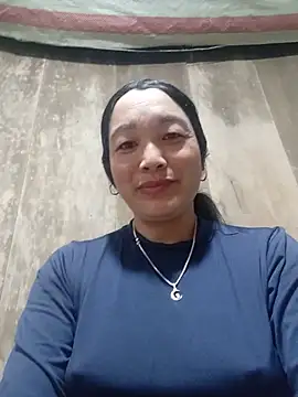 vanlucky2 online show from July 3, 2026, 2:23 pm