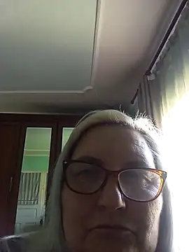 Snapshot of AureliaSky598 chatting on May 3, 2026, 10:54 am AureliaSky598 online show from May 3, 2026, 10:54 am