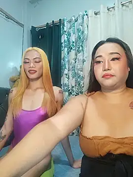 Snapshot of PowerDuoCouple69Xxx chatting on May 22, 2026, 11:32 pm PowerDuoCouple69Xxx online show from May 22, 2026, 11:32 pm