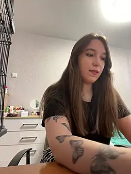 RiannaBrown online show from April 24, 2026, 3:20 am