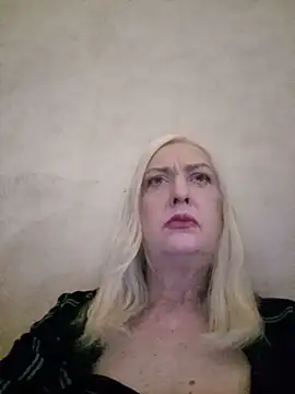 Julia20X online show from May 14, 2026, 9:49 am