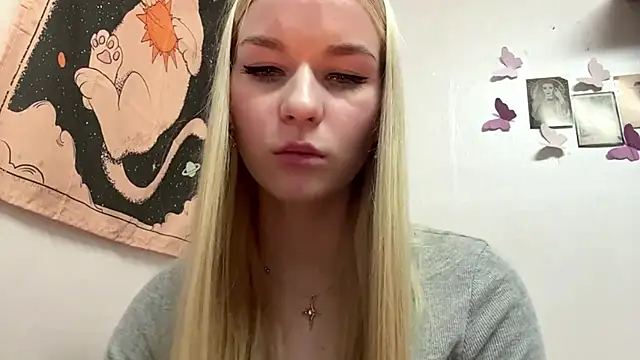 Snapshot of CruzVatter chatting on April 8, 2026, 6:08 pm CruzVatter online show from April 8, 2026, 6:08 pm