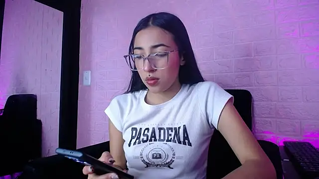 Violett1126 online show from July 23, 2026, 3:15 am