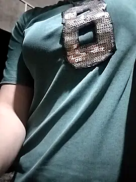 Snapshot of giahan1 chatting on April 15, 2026, 9:59 pm giahan1 online show from April 15, 2026, 9:59 pm