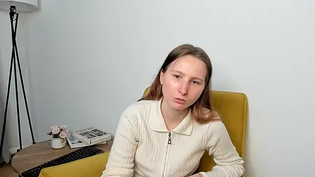 Snapshot of RenettaKrissie chatting on April 9, 2026, 1:16 pm RenettaKrissie online show from April 9, 2026, 1:16 pm