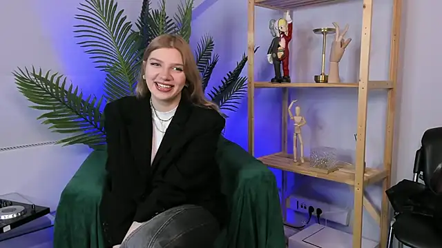 GloriaCwik online show from April 10, 2026, 1:49 pm