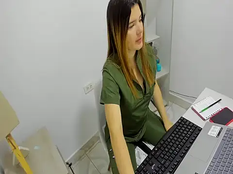 amelia 16 online show from May 5, 2026, 1:08 pm