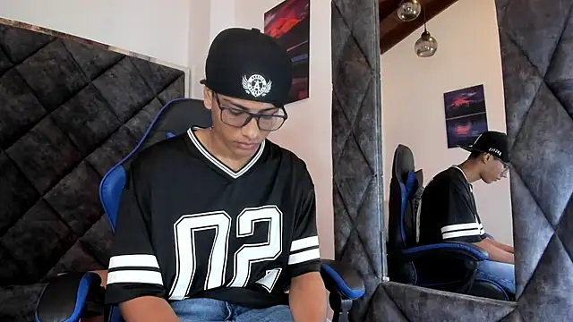 LiamKron online show from July 20, 2026, 11:34 am
