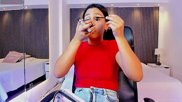 Snapshot of arianarousee chatting on June 2, 2026, 5:48 pm arianarousee online show from June 2, 2026, 5:48 pm