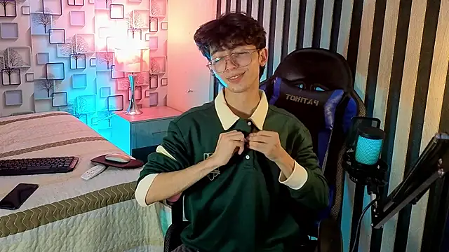 Twink Sebas7 online show from July 22, 2026, 7:49 pm