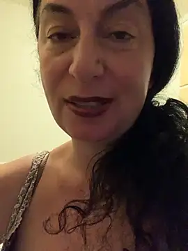 Snapshot of Lizzaa80 chatting on June 24, 2026, 6:07 pm Lizzaa80 online show from June 24, 2026, 6:07 pm