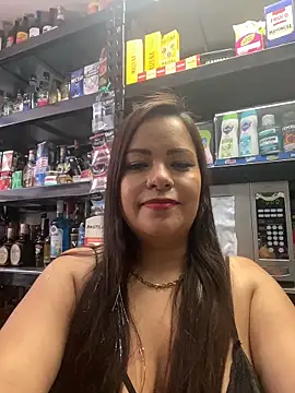 MIA ROSSEEE online show from May 16, 2026, 2:05 pm