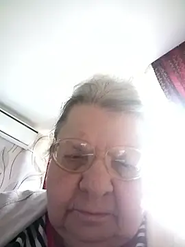 MartaMia68 online show from April 25, 2026, 1:52 pm