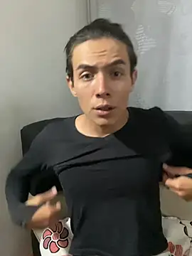 PSweetBoy online show from April 9, 2026, 4:34 am