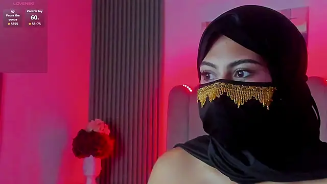 Layla amirah online show from April 21, 2026, 3:24 am