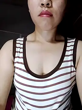 Snapshot of Lucy168 chatting on April 15, 2026, 7:26 am Lucy168 online show from April 15, 2026, 7:26 am