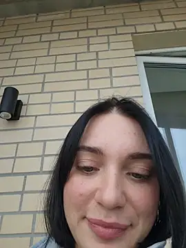 LucyHotty  online show from April 12, 2026, 10:09 am