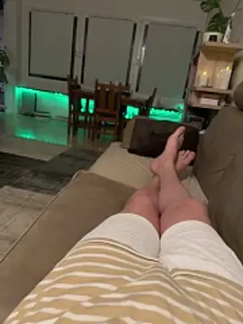 elysmay online show from April 12, 2026, 11:21 pm