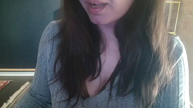 NicoleLove  online show from May 24, 2026, 3:22 am