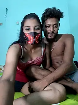 Snapshot of Hot-Couple4 chatting on May 6, 2026, 3:50 pm Hot-Couple4 online show from May 6, 2026, 3:50 pm