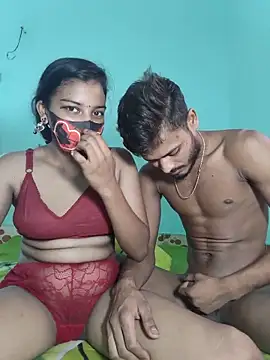 Snapshot of Hot-Couple4 chatting on May 23, 2026, 8:18 am Hot-Couple4 online show from May 23, 2026, 8:18 am