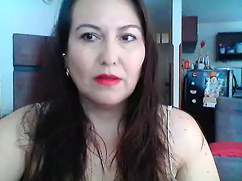 Snapshot of Caroline_mommy chatting on April 11, 2026, 7:51 pm Caroline mommy online show from April 11, 2026, 7:51 pm
