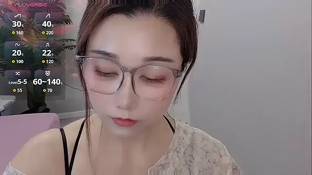 Snapshot of Yunxi- chatting on May 8, 2026, 1:49 pm Yunxi- online show from May 8, 2026, 1:49 pm