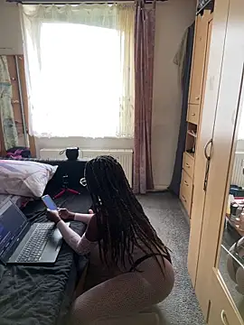 Alejalozano online show from April 12, 2026, 11:48 am