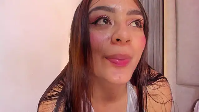 MilyClem online show from May 28, 2026, 11:24 pm