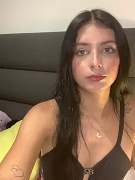 Snapshot of VIOLET_19XXX chatting on July 18, 2026, 2:49 am VIOLET 19XXX online show from July 18, 2026, 2:49 am