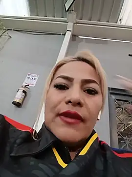 Snapshot of LUISA__07 chatting on May 31, 2026, 10:33 pm LUISA 07 online show from May 31, 2026, 10:33 pm
