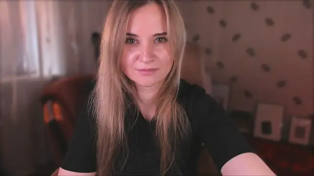 MiaSparkes online show from July 18, 2026, 9:57 am