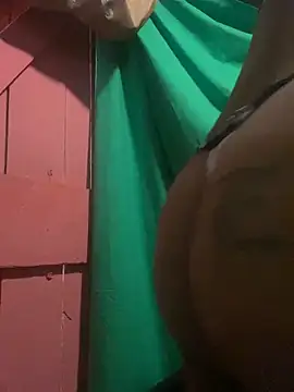 Snapshot of Malonna69 chatting on April 10, 2026, 4:55 pm Malonna69 online show from April 10, 2026, 4:55 pm