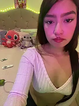 Miakittyyy online show from April 23, 2026, 1:46 pm
