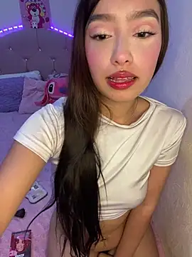 Miakittyyy online show from May 9, 2026, 2:06 am