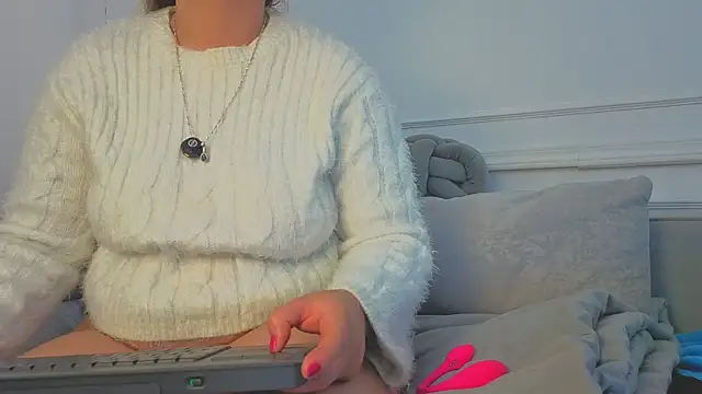 giigii hadidd online show from July 22, 2026, 7:49 pm