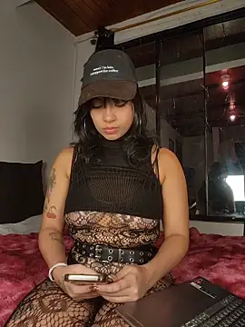 NefertitiXO online show from June 2, 2026, 1:40 am