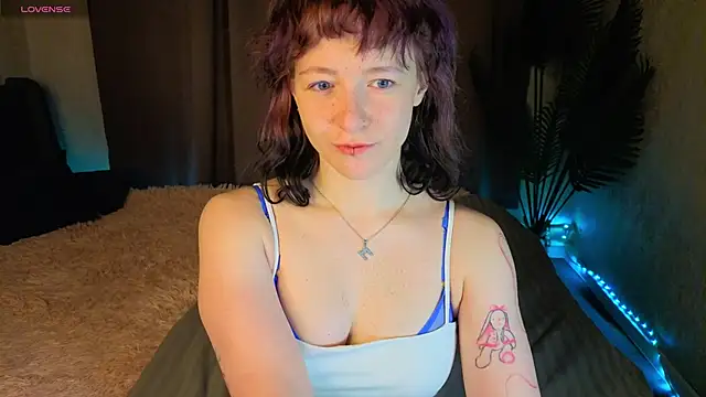 Ricki Bloom online show from April 27, 2026, 1:14 am