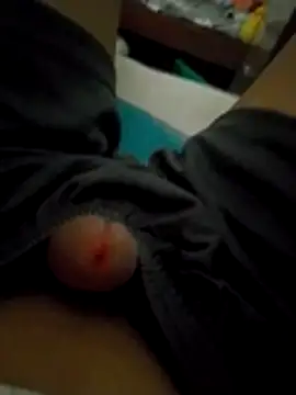 Snapshot of thichgaidambu chatting on April 10, 2026, 6:51 am thichgaidambu online show from April 10, 2026, 6:51 am