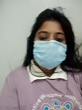 Snapshot of dearmona00 chatting on May 24, 2026, 7:41 pm dearmona00 online show from May 24, 2026, 7:41 pm
