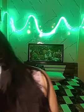 dearmona00 online show from July 27, 2026, 5:20 pm