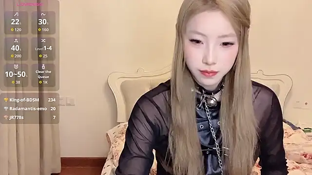 xiaoxiao-21 online show from April 19, 2026, 6:10 pm