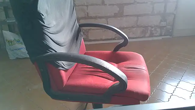 Snapshot of brunosso85ita chatting on July 14, 2026, 5:07 pm brunosso85ita online show from July 14, 2026, 5:07 pm